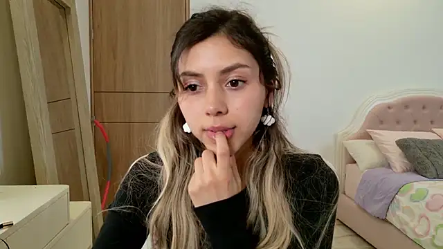 Sensualtease online show from 02/05/25, 01:47