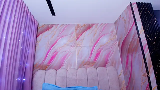 sofi decker online show from 05/13/26, 03:13