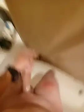 Snapshot of MrDaRkO_420 chatting on 10/22/25, 12:43 MrDaRkO 420 online show from 10/22/25, 12:43