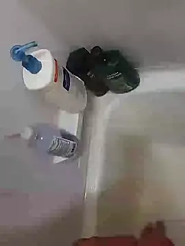 Snapshot of MrDaRkO_420 chatting on 12/16/24, 02:15 MrDaRkO 420 online show from 12/16/24, 02:15