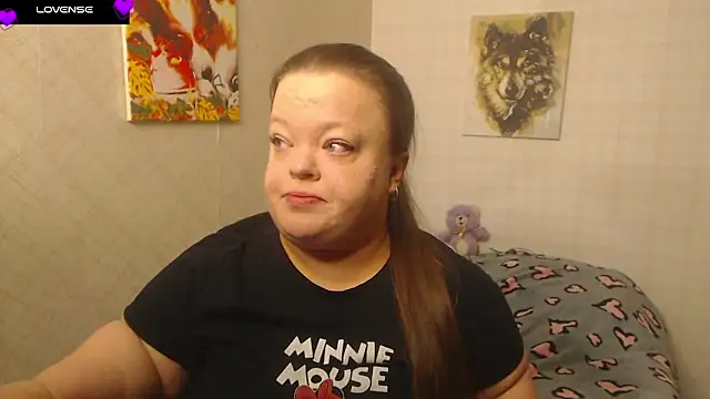 Snapshot of Janiffer_MiMi chatting on 10/21/25, 06:40 Janiffer MiMi online show from 10/21/25, 06:40