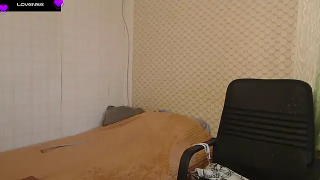 Janiffer MiMi online show from 03/27/26, 02:18