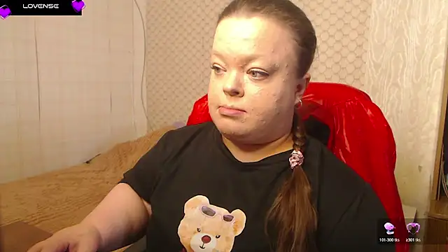 Snapshot of Janiffer_MiMi chatting on 11/14/25, 11:47 Janiffer MiMi online show from 11/14/25, 11:47