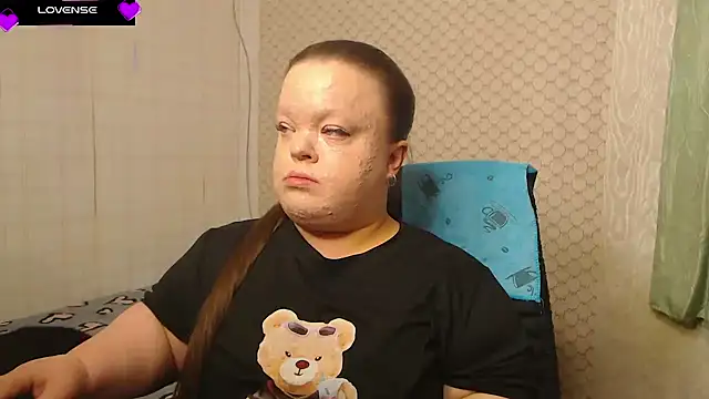 Janiffer MiMi online show from 04/14/26, 03:39