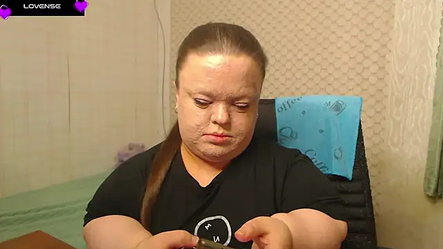Janiffer MiMi online show from 04/19/26, 03:57