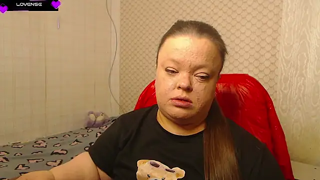 Janiffer MiMi online show from 12/22/25, 06:52