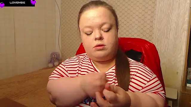 Snapshot of Janiffer_MiMi chatting on 11/16/25, 11:37 Janiffer MiMi online show from 11/16/25, 11:37