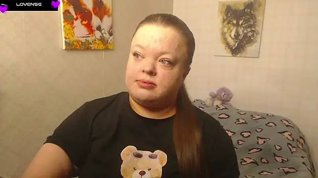 Snapshot of Janiffer_MiMi chatting on 10/22/25, 05:01 Janiffer MiMi online show from 10/22/25, 05:01