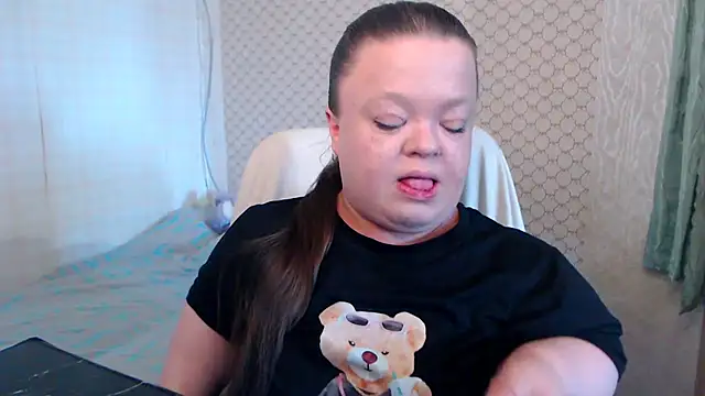 Janiffer MiMi online show from 05/29/26, 04:13