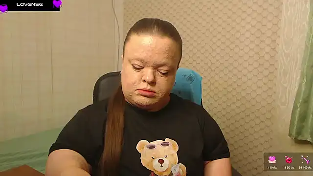 Janiffer MiMi online show from 04/18/26, 04:42