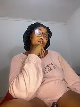 Snapshot of BADFATASS85 chatting on 03/09/25, 11:46 BADFATASS85 online show from 03/09/25, 11:46