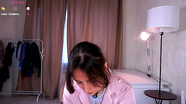 Snapshot of Holla_Molly chatting on 10/06/25, 05:19 Holla Molly online show from 10/06/25, 05:19