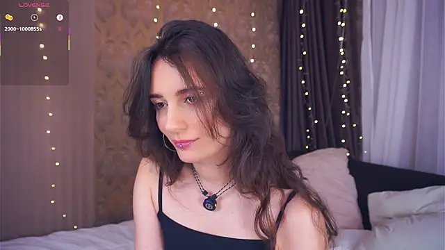 Holla Molly online show from 02/03/26, 06:00