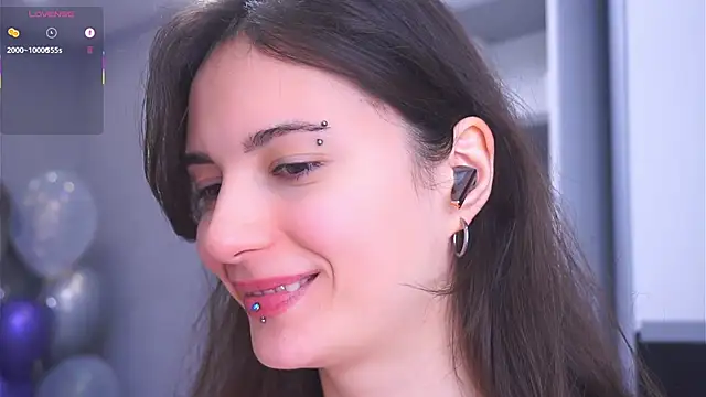 Snapshot of Holla_Molly chatting on 03/23/26, 06:02 Holla Molly online show from 03/23/26, 06:02