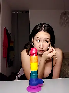 kittenpurrr online show from 12/02/25, 04:30