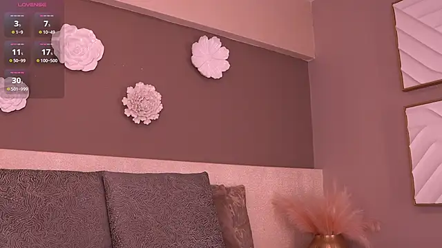 evamoretti online show from 11/30/25, 06:52