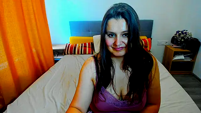 Snapshot of pinupmod chatting on 09/29/25, 10:44 pinupmod online show from 09/29/25, 10:44