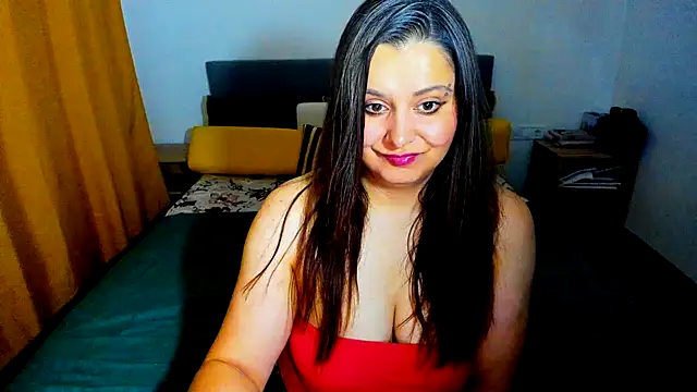 Snapshot of pinupmod chatting on 10/28/25, 01:06 pinupmod online show from 10/28/25, 01:06