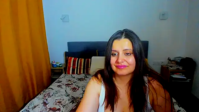 Snapshot of pinupmod chatting on 12/16/25, 02:05 pinupmod online show from 12/16/25, 02:05