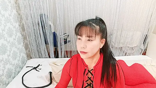 Snapshot of MissValday chatting on 03/21/25, 08:06 MissValday online show from 03/21/25, 08:06