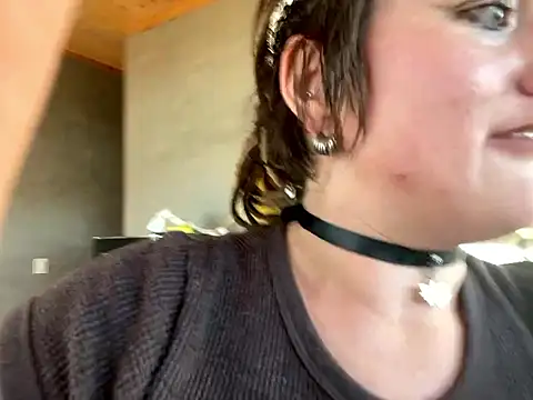 Snapshot of 1-800-FUCKYOU chatting on 11/10/25, 10:48 1-800-FUCKYOU online show from 11/10/25, 10:48