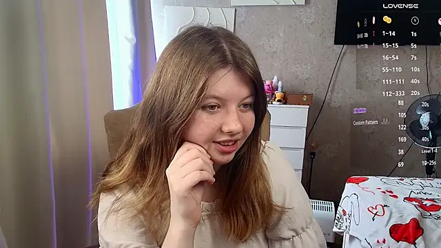 Vivian cutie online show from 05/31/26, 12:44