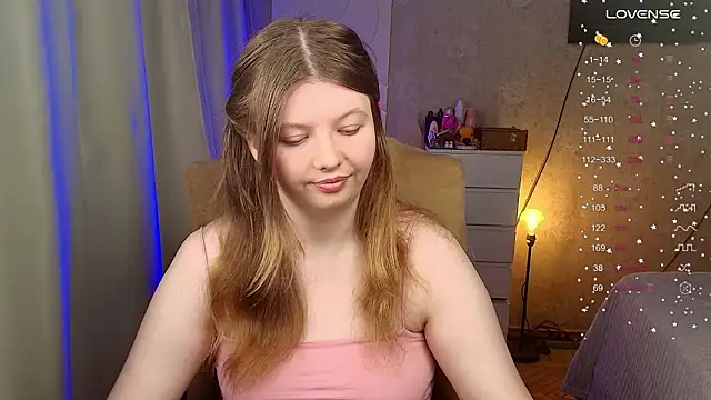 Vivian cutie online show from 03/06/26, 03:51