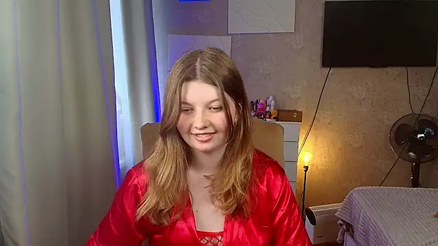 Snapshot of Vivian_cutie chatting on 06/24/26, 03:43 Vivian cutie online show from 06/24/26, 03:43