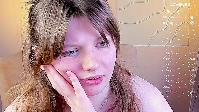Snapshot of Vivian_cutie chatting on 02/23/25, 04:35 Vivian cutie online show from 02/23/25, 04:35
