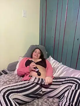 CamilaLovexoxo online show from 12/18/24, 12:10