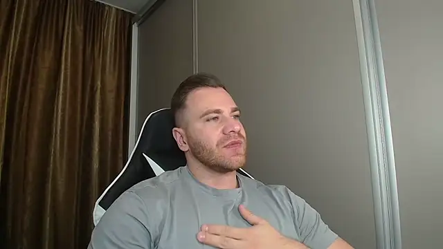 Thori92 online show from 12/19/25, 05:59