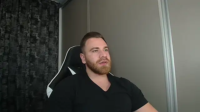 Thori92 online show from 11/24/25, 07:03