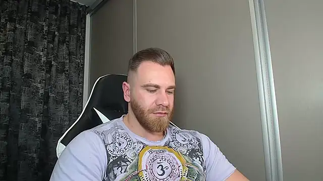 Thori92 online show from 12/03/25, 05:23