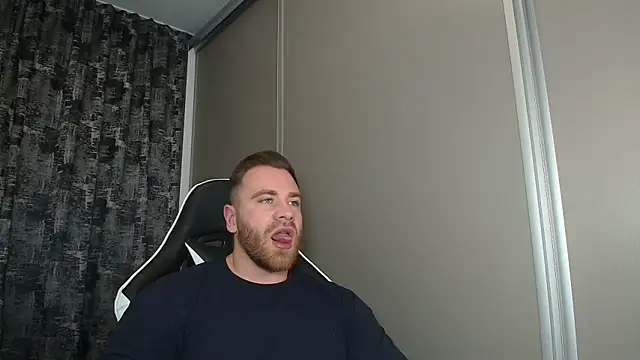 Thori92 online show from 10/26/25, 04:51