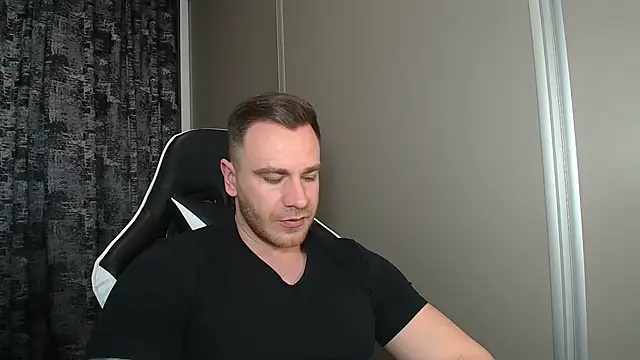 Thori92 online show from 04/12/26, 12:41