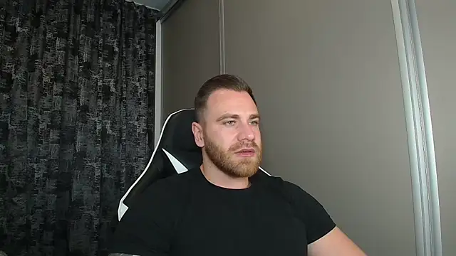 Thori92 online show from 10/28/25, 06:07