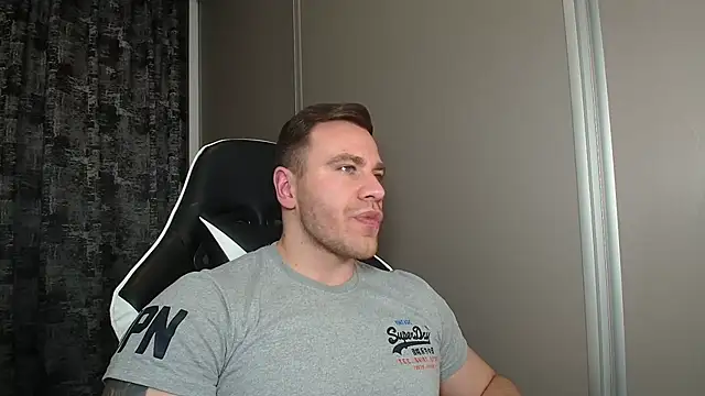 Thori92 online show from 02/25/26, 08:19