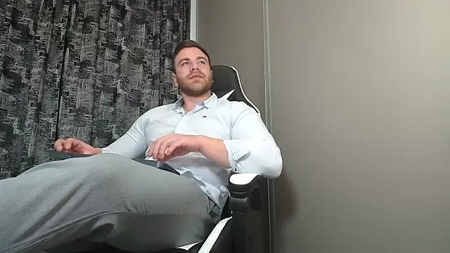 Snapshot of Thori92 chatting on 02/10/25, 09:04 Thori92 online show from 02/10/25, 09:04