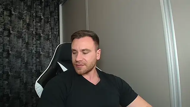 Thori92 online show from 03/25/26, 05:23