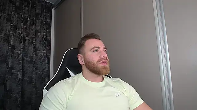 Thori92 online show from 11/25/25, 05:57