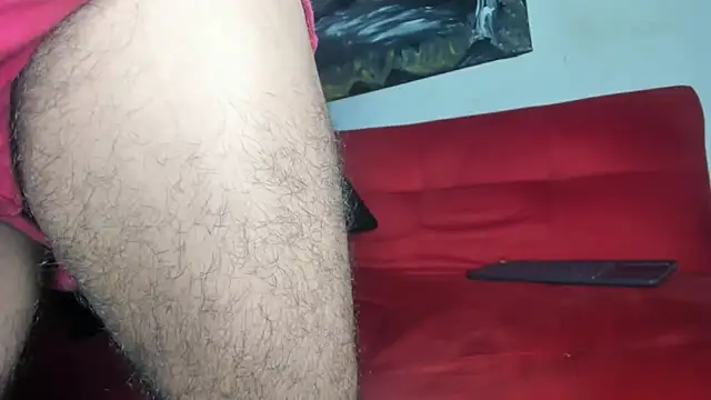 sweatyhairypig23 online show from 11/26/25, 08:25