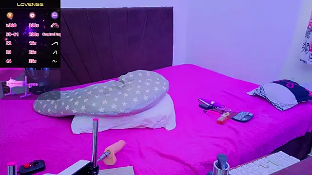 I am kim online show from 02/15/26, 07:13