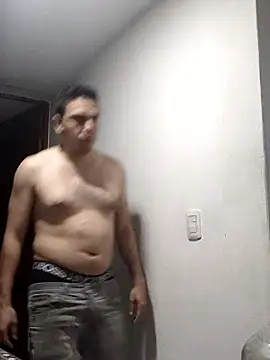 jeancarloscum12 online show from 01/14/26, 04:49