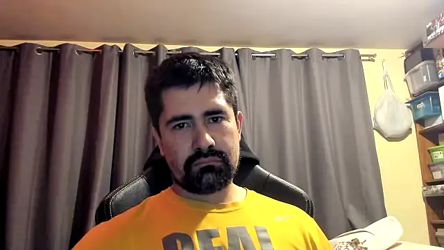 Snapshot of VonDoomdelToro chatting on 10/01/25, 06:51 VonDoomdelToro online show from 10/01/25, 06:51