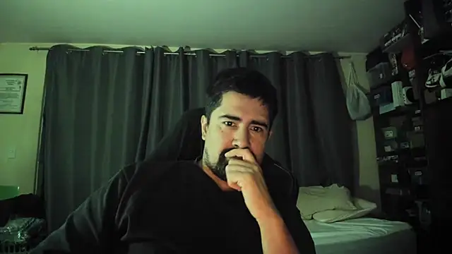 Snapshot of VonDoomdelToro chatting on 10/08/25, 11:45 VonDoomdelToro online show from 10/08/25, 11:45