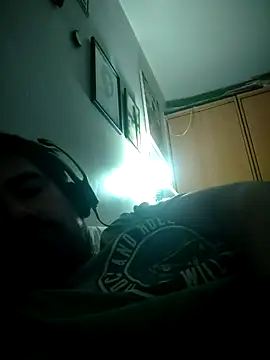 Snapshot of VonDoomdelToro chatting on 03/21/25, 11:22 VonDoomdelToro online show from 03/21/25, 11:22