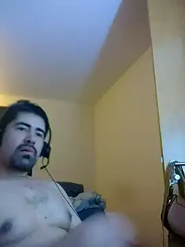 Snapshot of VonDoomdelToro chatting on 02/11/25, 08:26 VonDoomdelToro online show from 02/11/25, 08:26