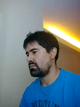 Snapshot of VonDoomdelToro chatting on 01/05/25, 12:31 VonDoomdelToro online show from 01/05/25, 12:31