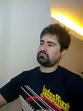 Snapshot of VonDoomdelToro chatting on 01/05/25, 10:50 VonDoomdelToro online show from 01/05/25, 10:50