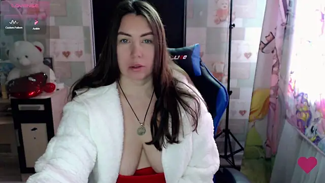 Snapshot of Korolek12 chatting on 02/24/25, 07:33 Korolek12 online show from 02/24/25, 07:33